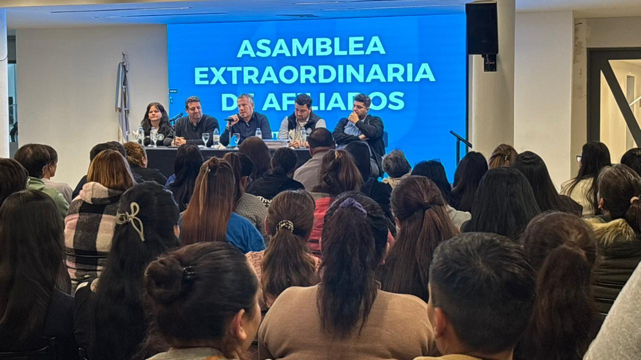 Asamblea Extraordinaria de Afiliados con una masiva convocatoria en la Seccional Córdoba